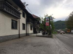 Gostilna Pri Henriku