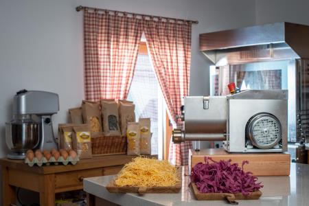 Kmetija Pršina, Alenka Peterlin