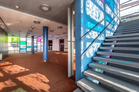 Avla I in stopnišče, arhiv Občine Dolenjske Toplice